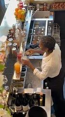 Mixologist crafting cocktails &#xd83c&#xdf78✨Every move precise, every detail perfect.This is more than a drink… it’s art &#xd83d&#xdd25 from see the kitchen every day ajian how to make hunan small fried meat delicious spicy delicious special next meal fried meat
